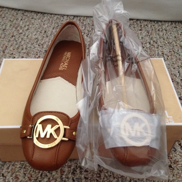 Brand New Michael Kors Flat