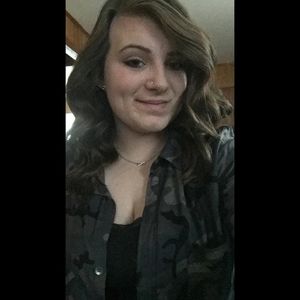 Meet your Posher, Nicole