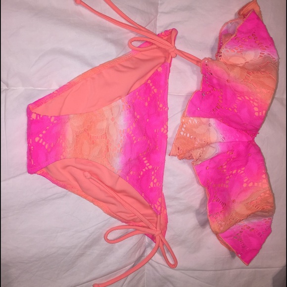 Lace VS swim set