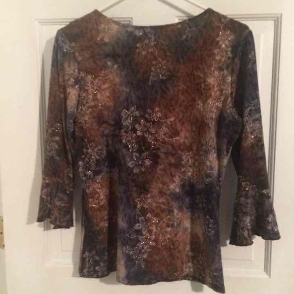 Blouse - Picture 2 of 3