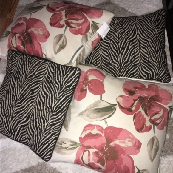 Decorative pillows