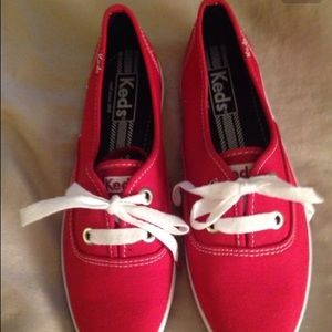 New no box- never worn!