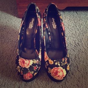 Rose print shoes from Charlotte Russe❤️