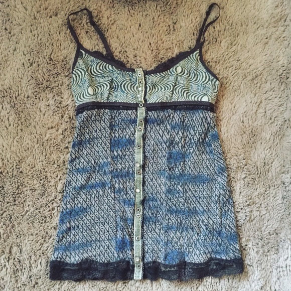 Free People Tops - FREE PEOPLE sleeveless patterned shirt