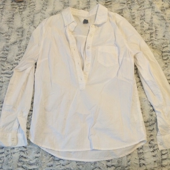 WHITE OLD NAVY POPOVER TOP