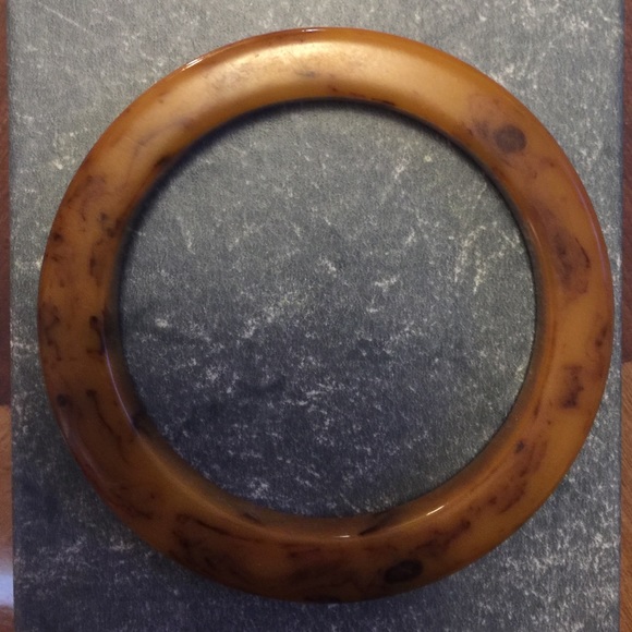 BAKELITE BANGLE BRACELET ( simichrome tested )