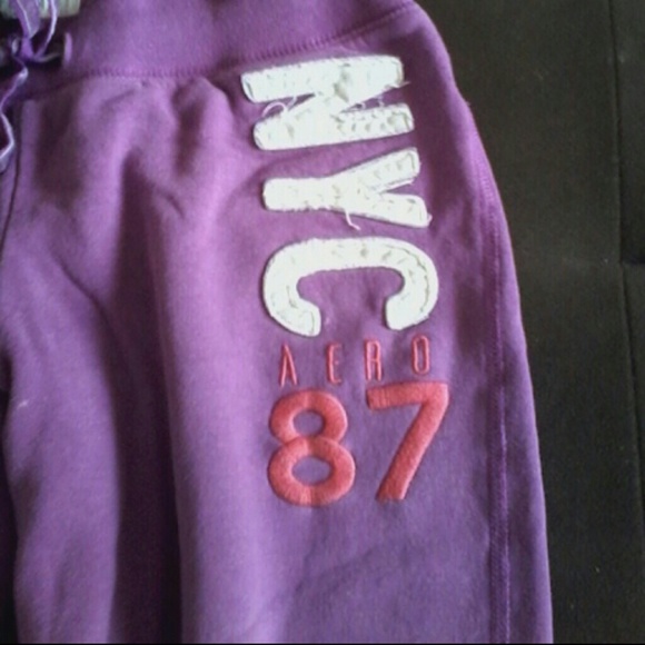 Sweats and sweater outfit - Picture 4 of 4