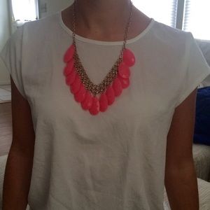 *DONATING TMRW Francesca's pink statement necklace