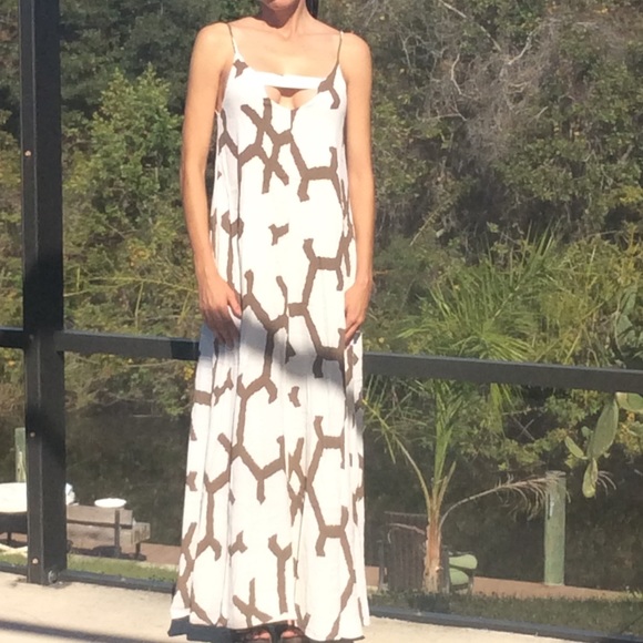 โ SOLD โ Tangier Maxi Dress Last Medium - Picture 2 of 4