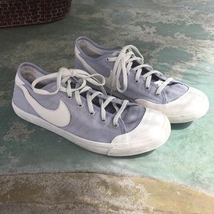 Nike Canvas Sneakers