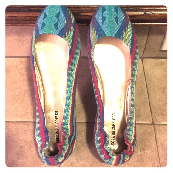 Aztec Flats - Picture 1 of 2
