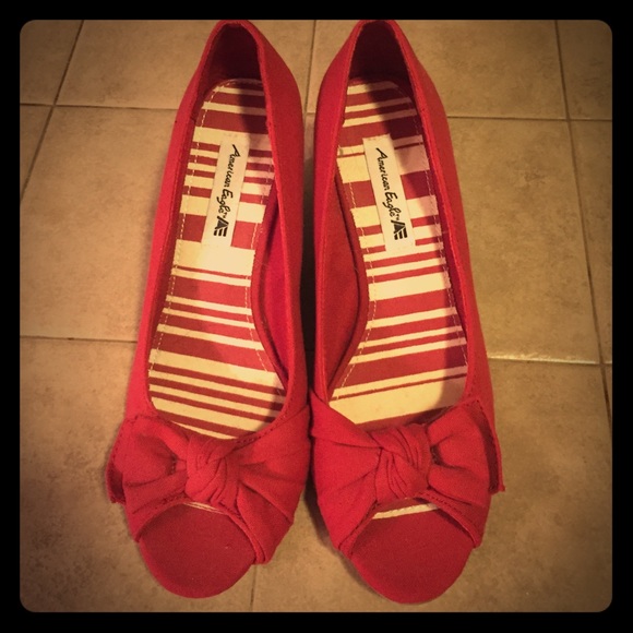Bow Tie Wedges
