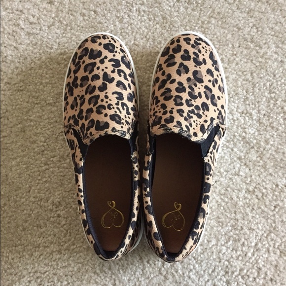 Leopard Canvas Shoes
