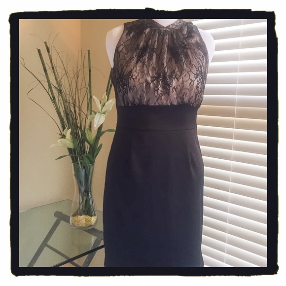 ✨Host Pick Top Trends 8/1✨ Silk Dress Lace Detail