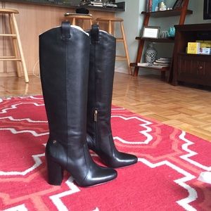 Never Worn Louise et Cie Stacked Heel Boots