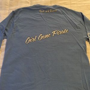 Hook and Bones T-Shirt "Girl Gone Pirate" (medium)