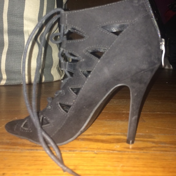 Chinese Laundry laced up heels