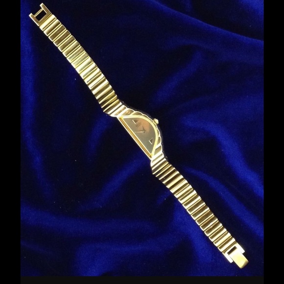 ISO: Vintage Seiko Half Moon Watch