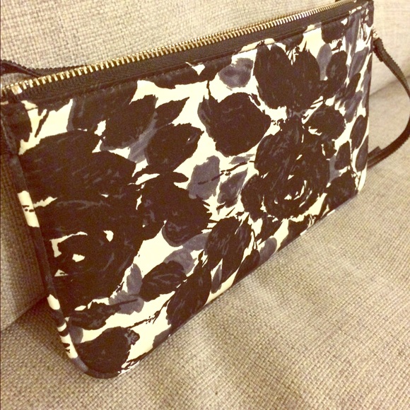 Black & white 100% silk floral evening bag