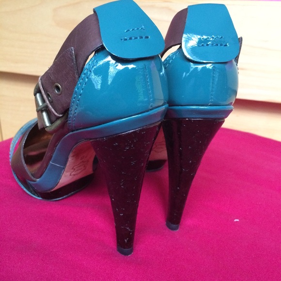 Charles David Cork look Heeled Strappy Sandals - Picture 3 of 4