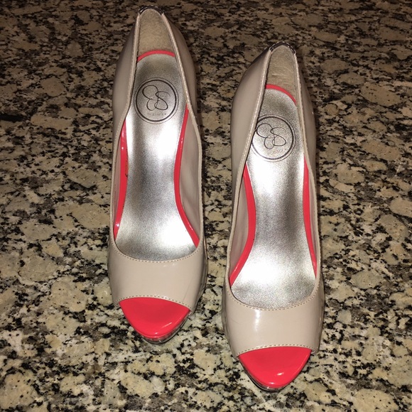 Jessica Simpson Heels - Picture 2 of 4