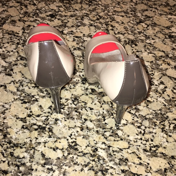 Jessica Simpson Heels - Picture 3 of 4