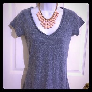 Nwt Abercrombie tee size small 🎀