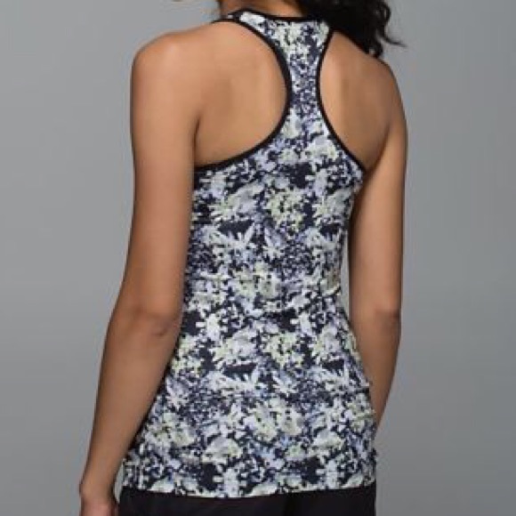 Lululemon tank top 6