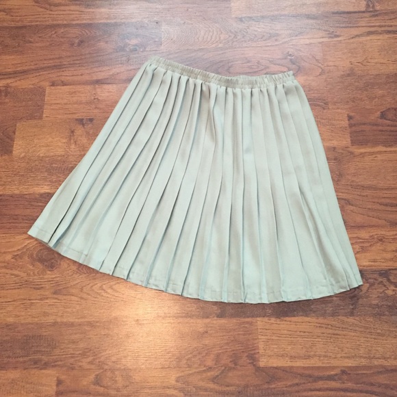 Leslie Fay Dresses & Skirts - 🚫SOLD🚫Vintage pleated skirt