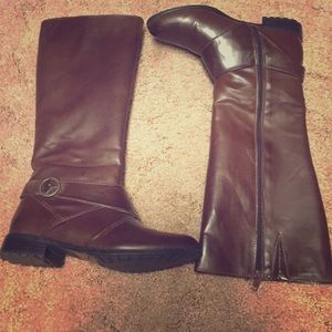 Brown riding boots size 8