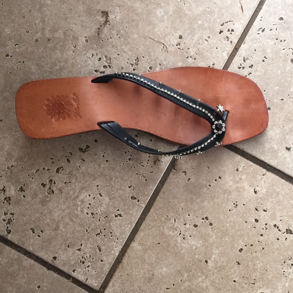 Sandals - Picture 2 of 3