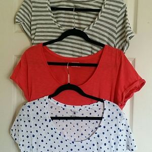 Maternity top bundle