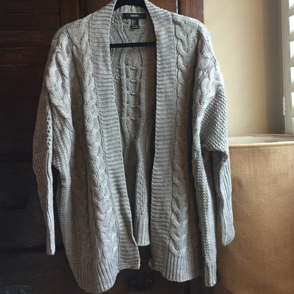 Forever 21 Sweaters - Gray knit sweater