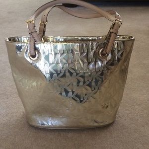 Michael Kors metallic gold jet set tote