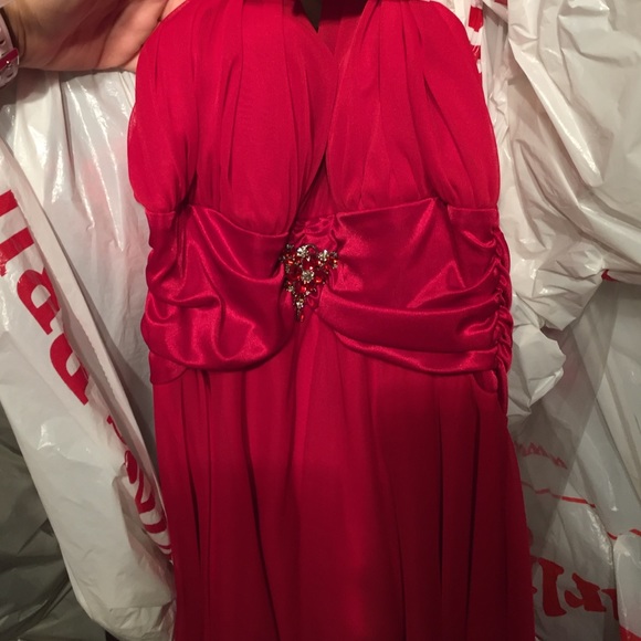 Dress - Picture 1 of 3