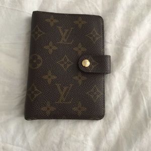Organizer ( LV Not Authentic)