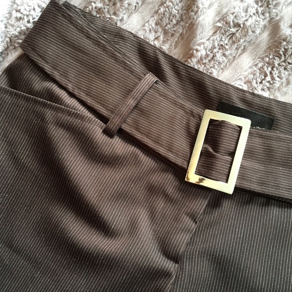 Brown pin-striped dress capris - Picture 1 of 4