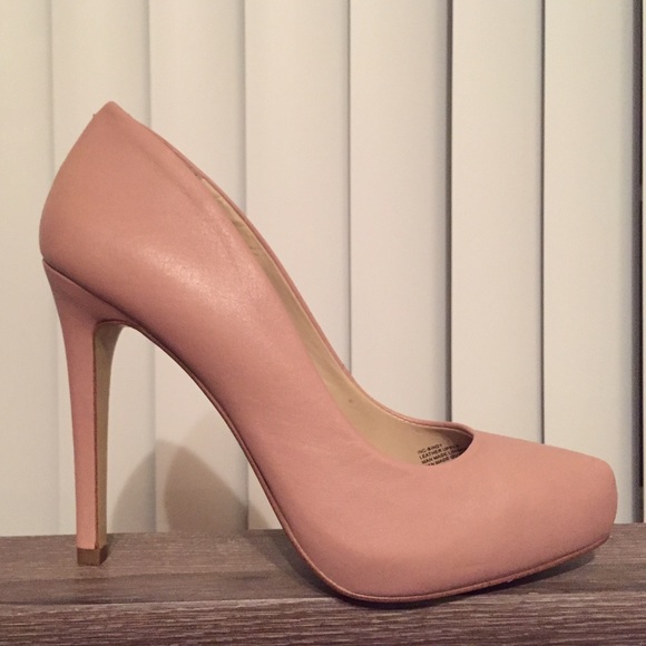 💃🏻Sexy Blush Leather 👠 pumps