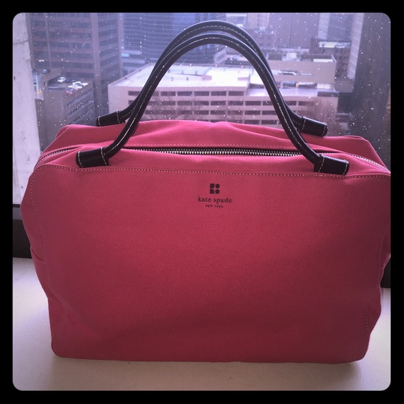 kate spade Handbags - Pretty in Pink Authentic Kate Spade Classic Tote