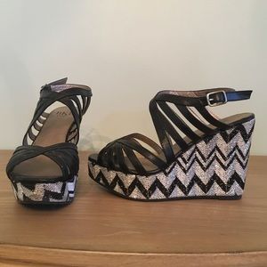 Super Cute! BKE wedges