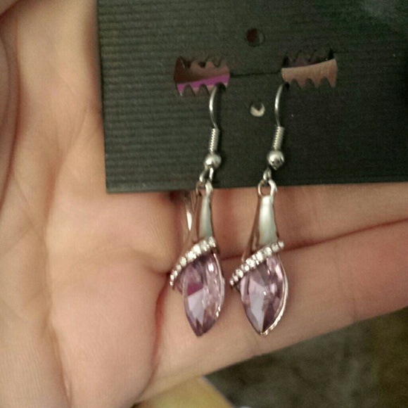 *SALE*Beautiful silver dangle earrings
