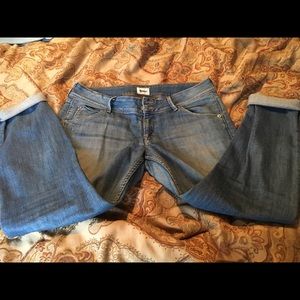 Boyfriend style jeans. Hudson Brand. Light blue