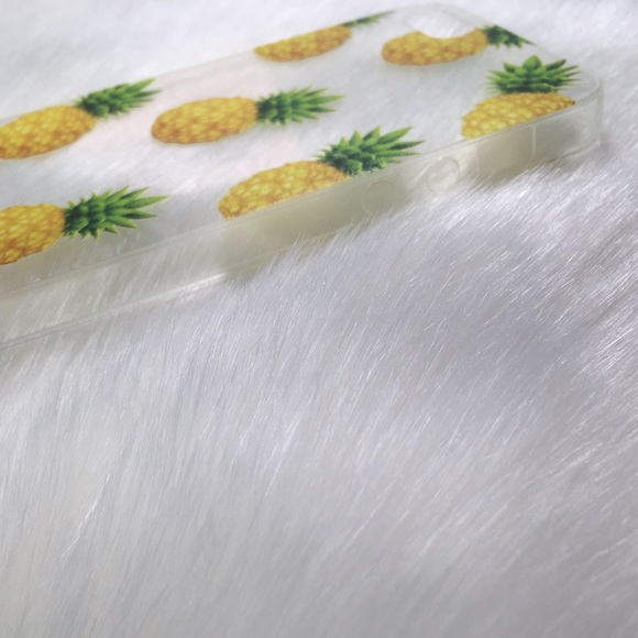 Soft pineapple pattern iPhone case - Picture 2 of 3