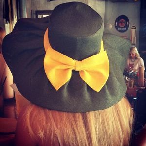 Meet your Posher, Taylor