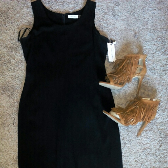 Dress - Picture 2 of 4