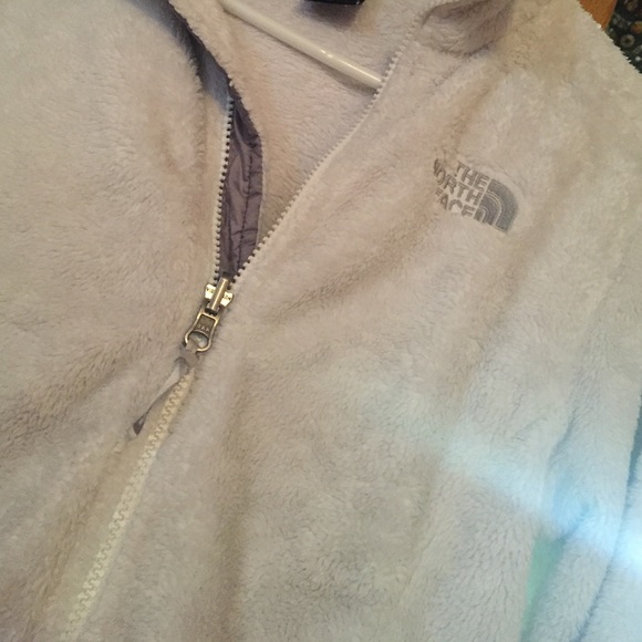 Xsmall white north face - Picture 3 of 3