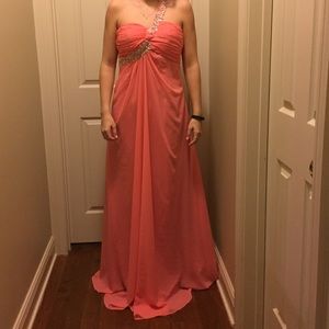 Pink formal/ prom dress