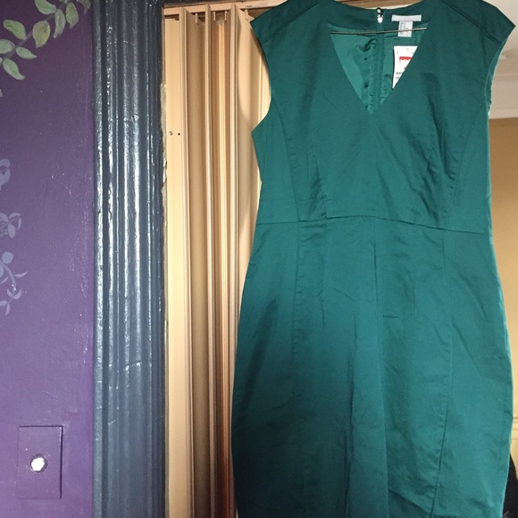 Dress - Picture 3 of 4