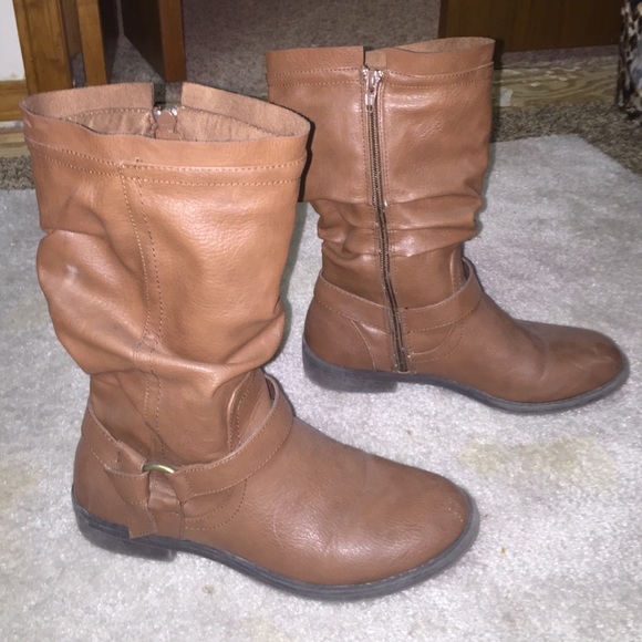 Shi brown boots