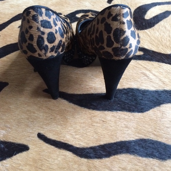 Sam Edelman York Leopard Studded Platform Pumps👠 - Picture 3 of 4